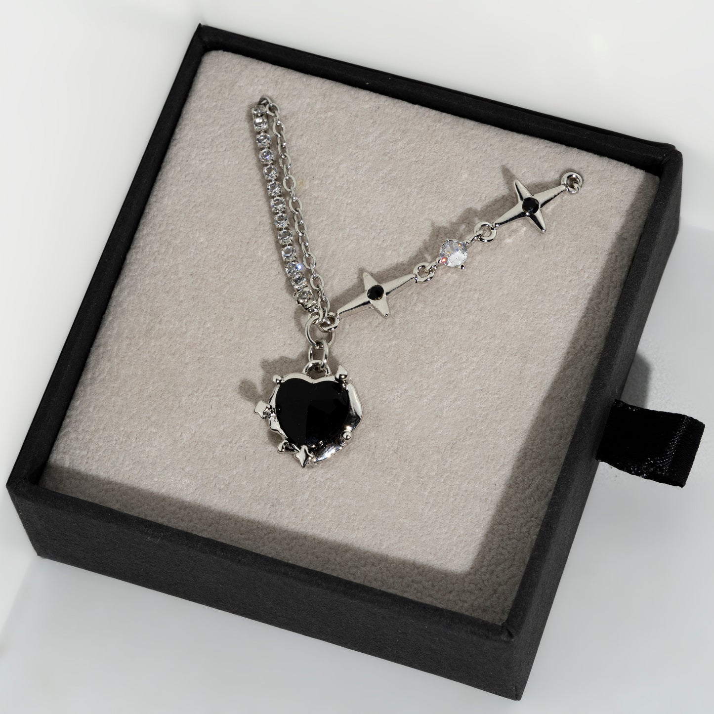 Collar Corazón de Sombra ®