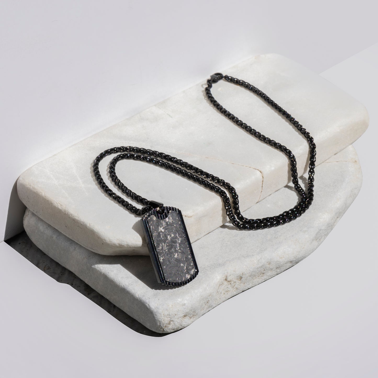 Collar "Sombra de Carbono"® Fibra de Carbono Pura