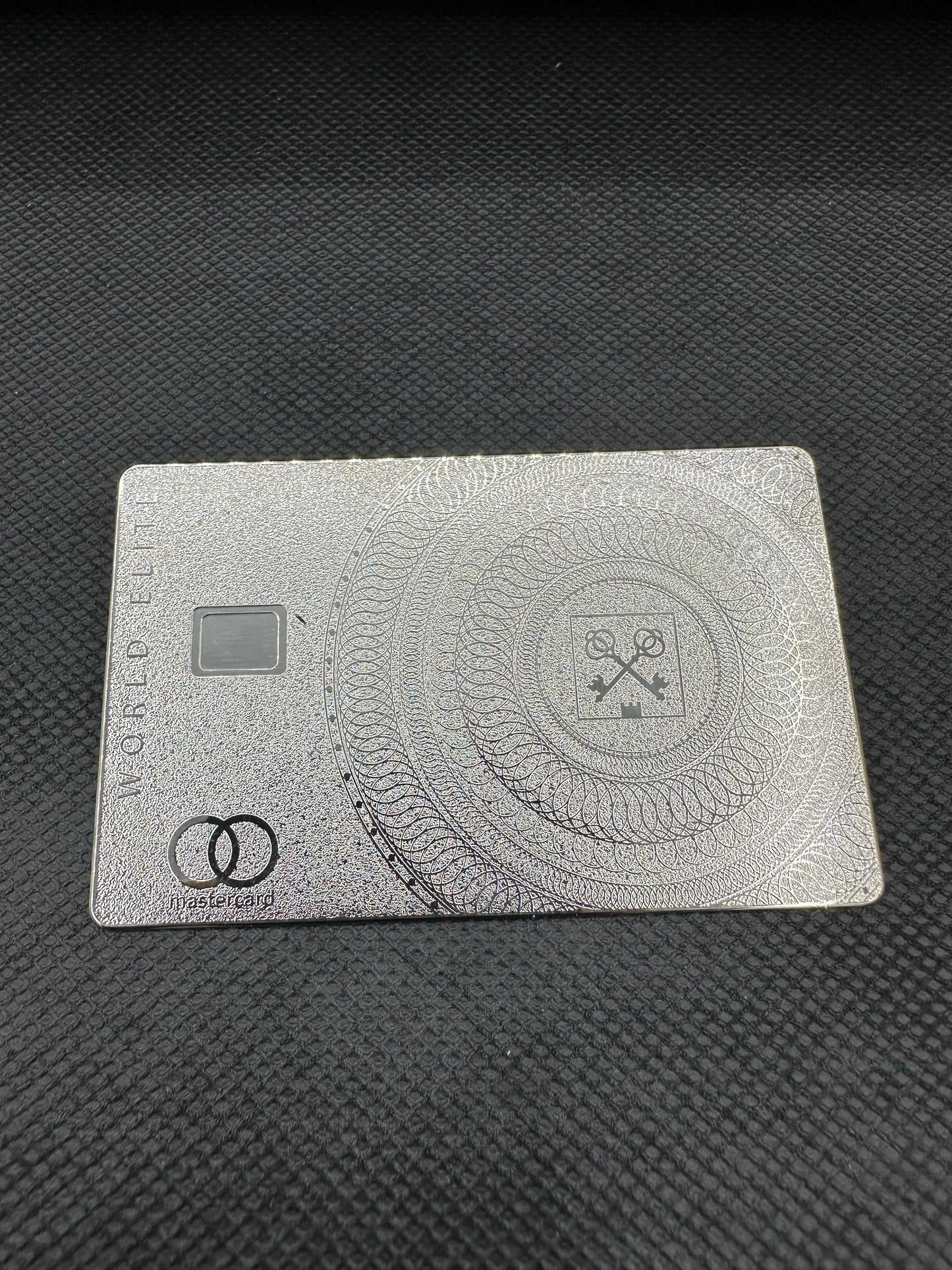 Tarjeta de Metal Personalizada American Express Negra y Dorada