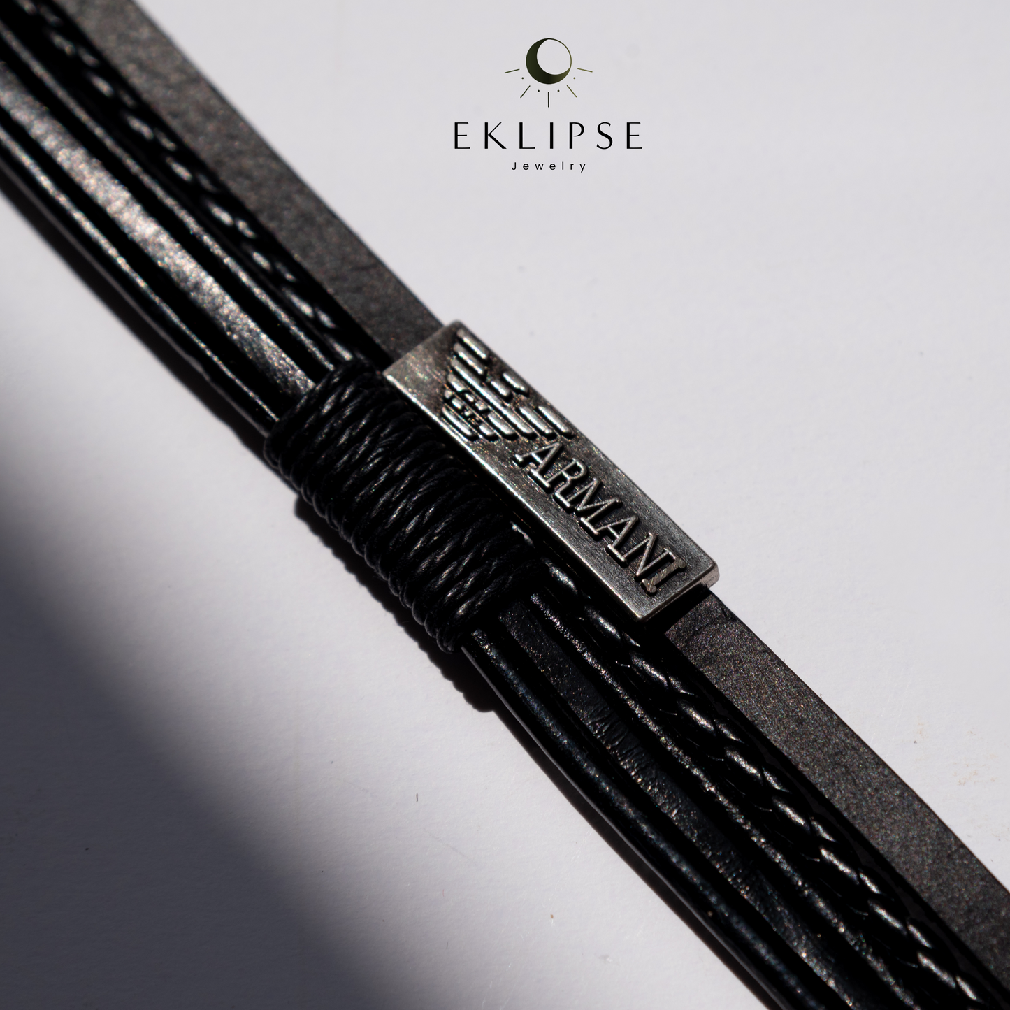 Pulsera de Lujo: Cuero Italiano Auténtico