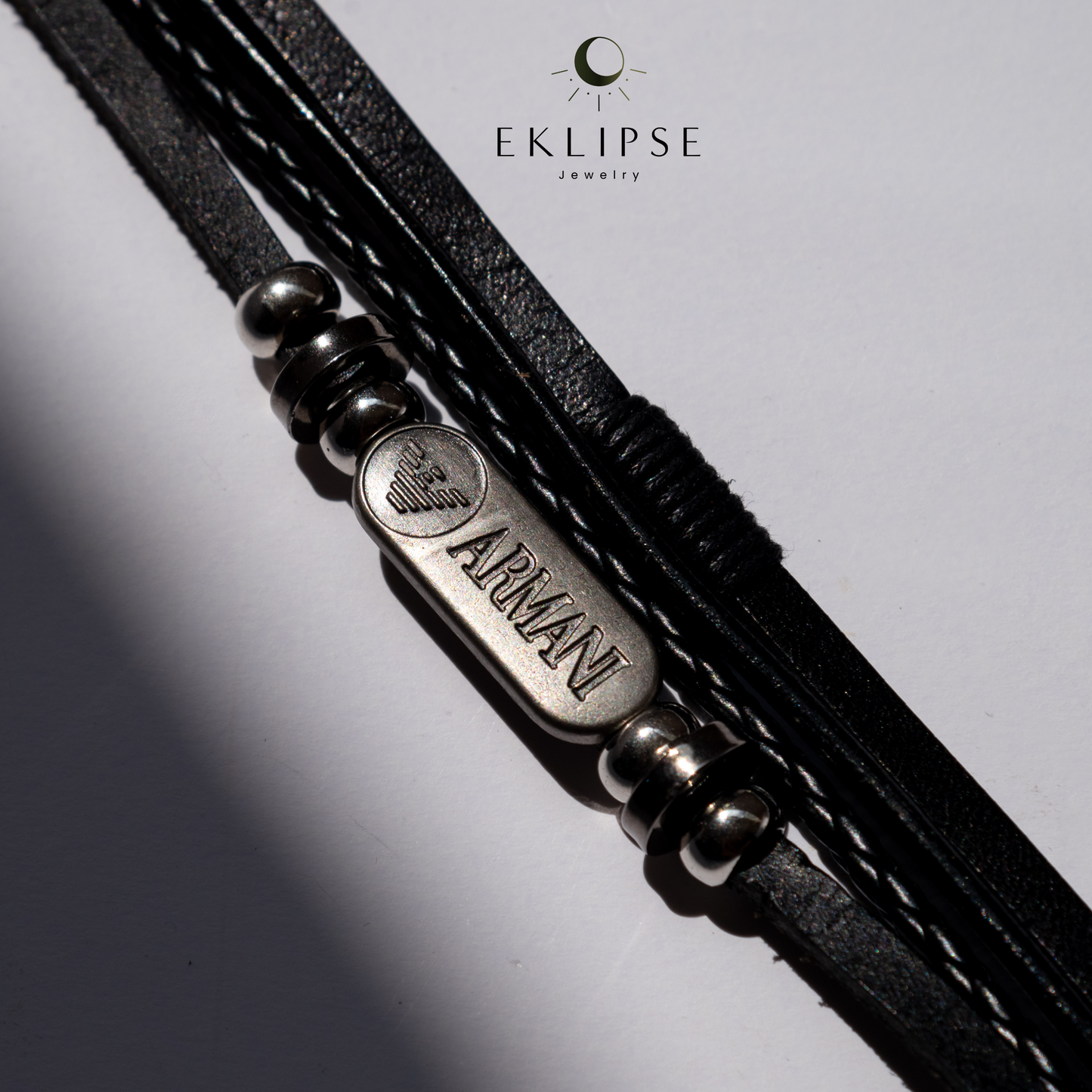 Pulsera de Lujo: Cuero Italiano Auténtico