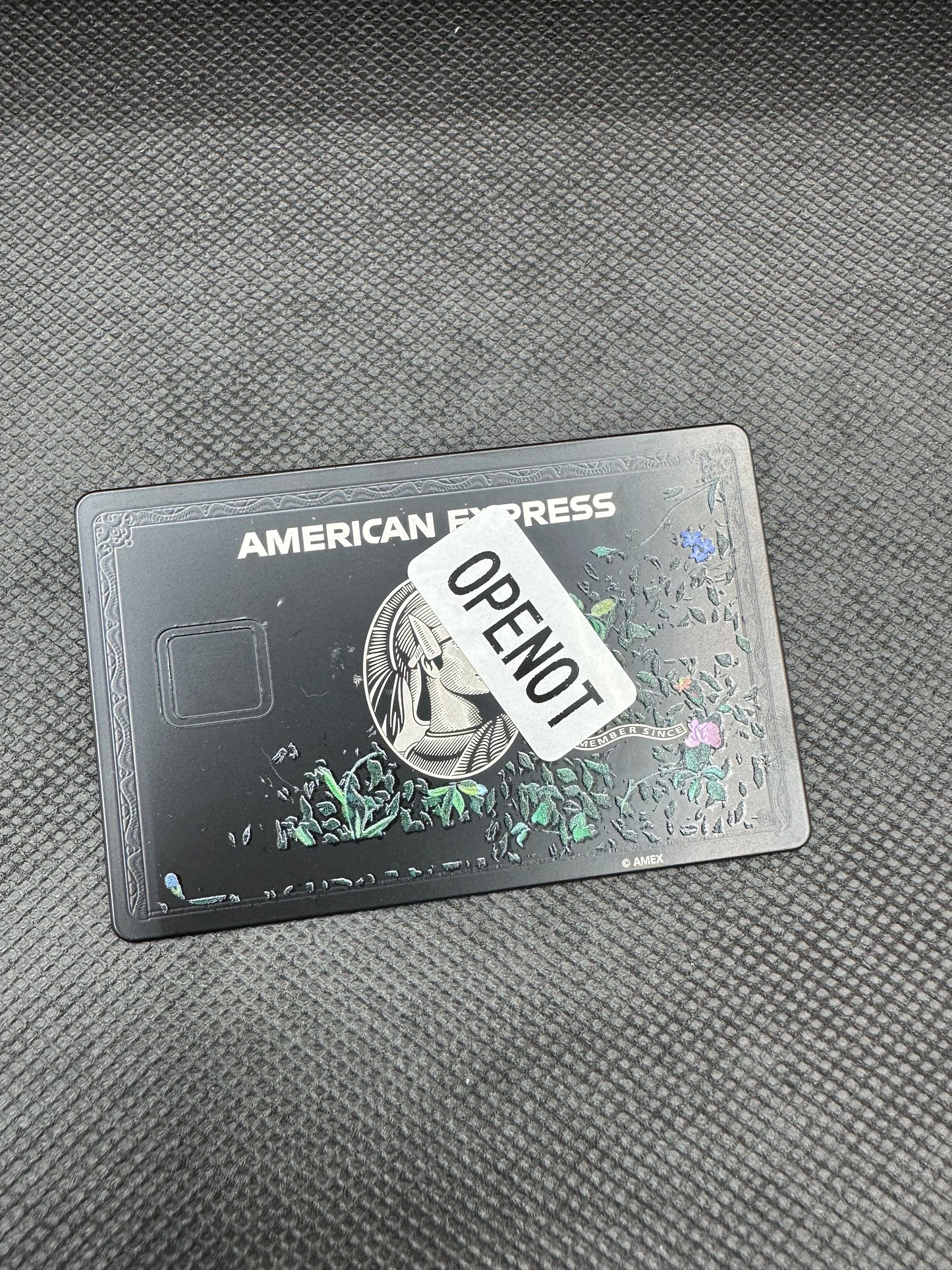 Tarjeta de Metal Personalizada American Express Negra y Dorada