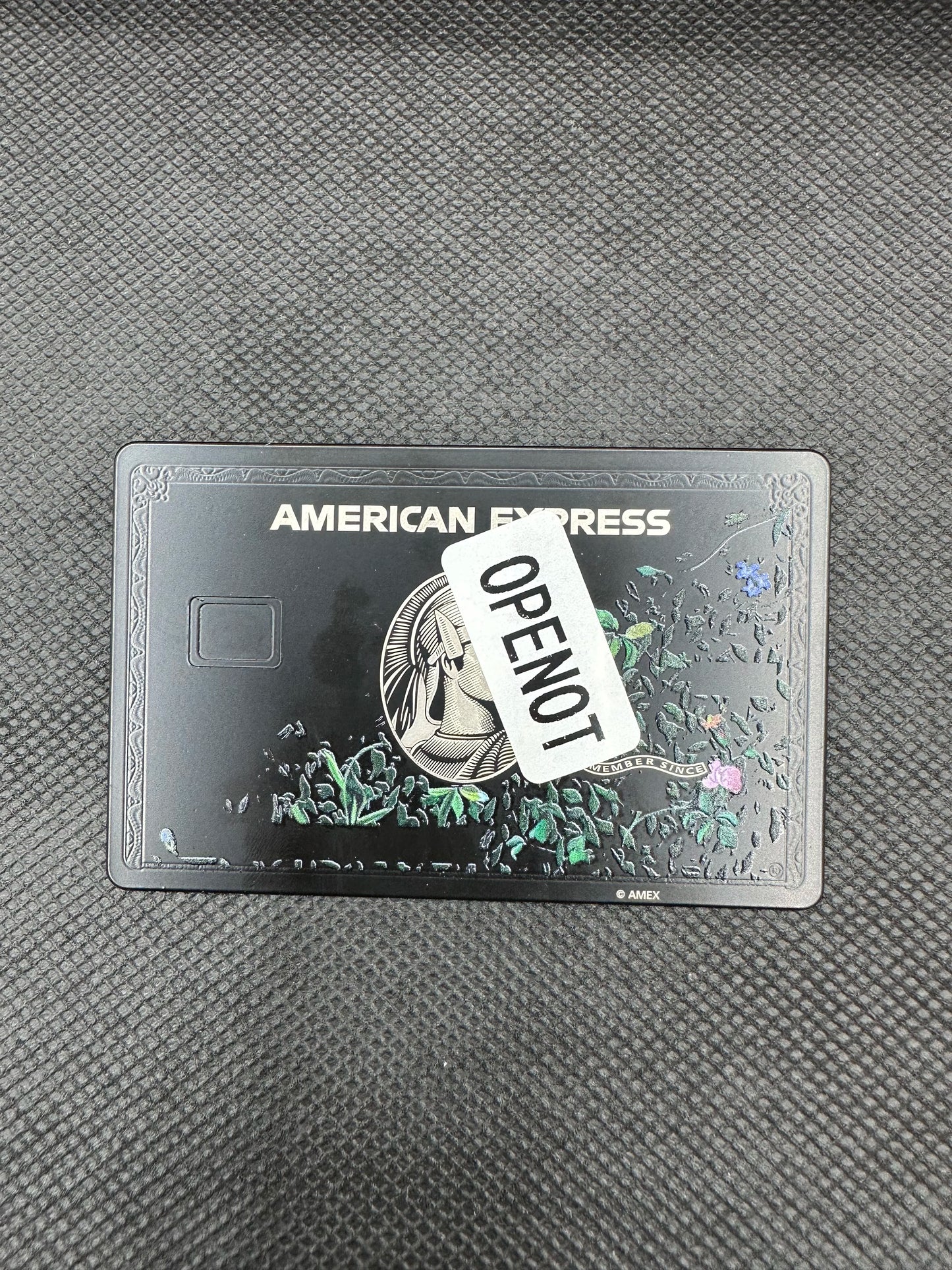 Tarjeta de Metal Personalizada American Express Negra y Dorada